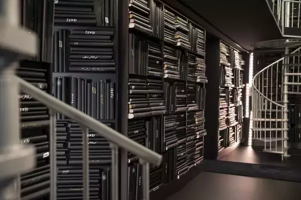 「フェンディのポップアップを伊勢丹メンズで開催。新作バッグ「バゲット フォー メン」の先行販売も」の画像