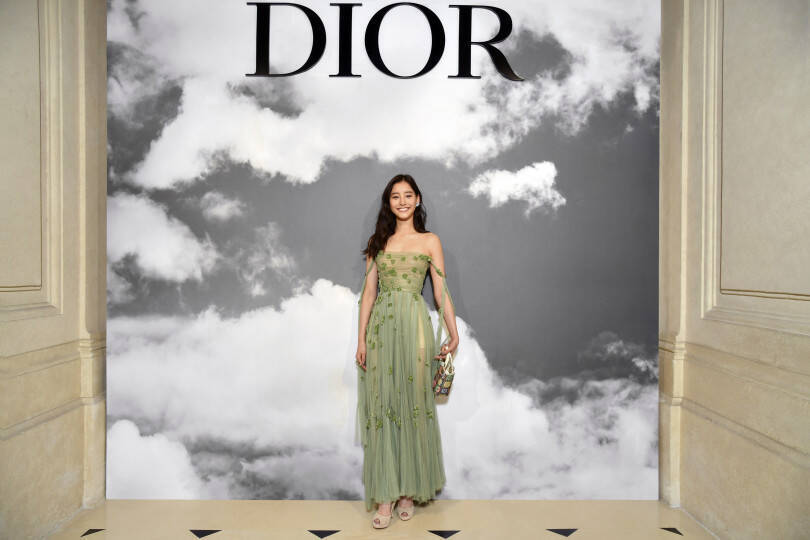 ディオールの完璧な黒。新木優子も来場したショー【2019-20秋冬クチュール】