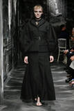 「ディオールの完璧な黒。新木優子も来場したショー【2019-20秋冬クチュール】」の画像2