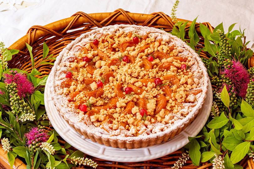 キル フェ ボンから「桃とはちみつヨーグルト」と「梅とアプリコット」の、甘酸っぱい2種の新作タルトが登場!