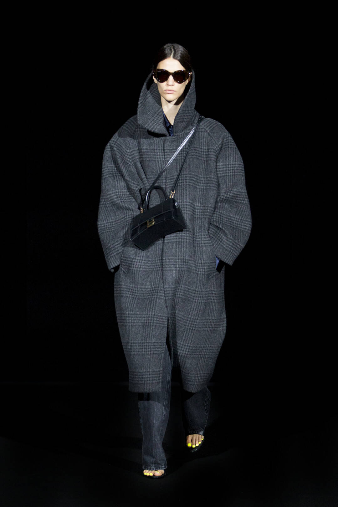 バレンシアガの新ストアが六本木ヒルズにオープン