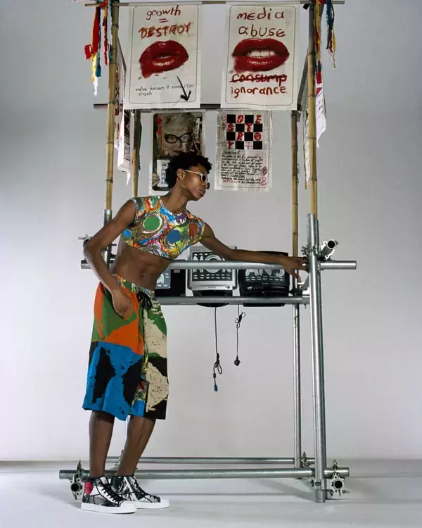 「【ルック】ヴィヴィアン・ウエストウッド2020春夏コレクション」の画像