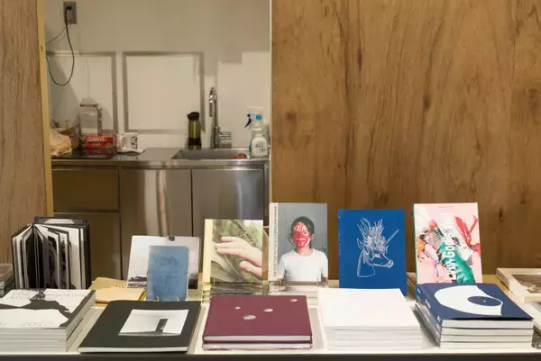 「3日間、中目黒にオープンする“オフライン”のアートブックショップ。マージナル・プレスが復活」の画像