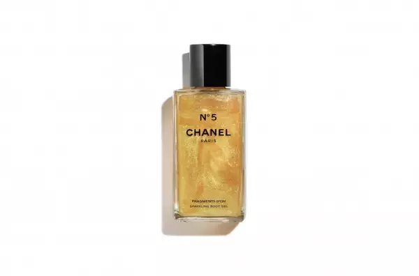 「シャネルから香水N°5のクリスマスコフレ登場、ミニサイズの香水やジェル パフューム復活も」の画像