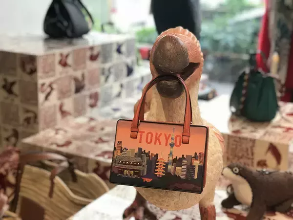 「ロエベの新旗艦店「カサ ロエベ 東京」が銀座に誕生。ジョナサン・アンダーソン監修のアート空間」の画像