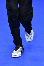 バレンシアガの新作スニーカー「タイレックス」が国内の直営店でも発売開始。 ビジネスシーンにも着用できるスポーティなデザイン