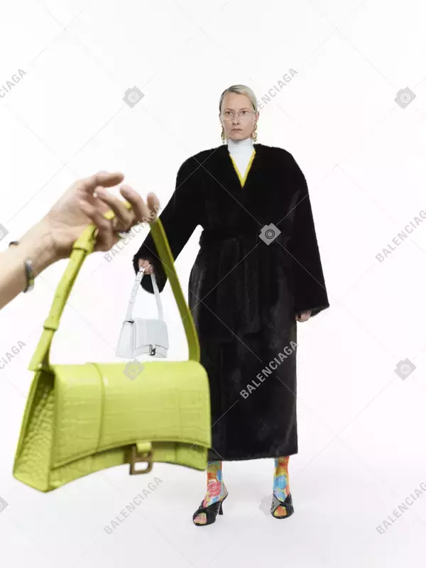 「【ルック】バレンシアガ2020フォールコレクション」の画像