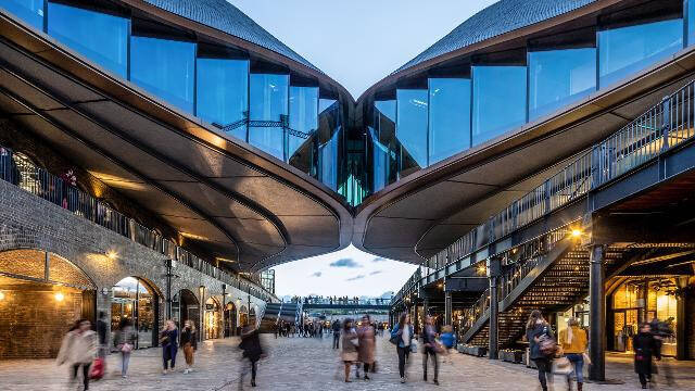 再開発で大変貌を遂げたキングスクロス! ローカルが集まる新注目スポット【ロンドンの旅vol.2】