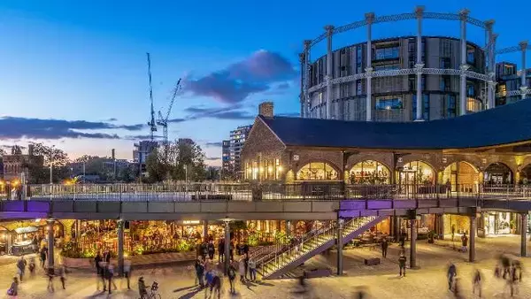 「再開発で大変貌を遂げたキングスクロス! ローカルが集まる新注目スポット【ロンドンの旅vol.2】」の画像