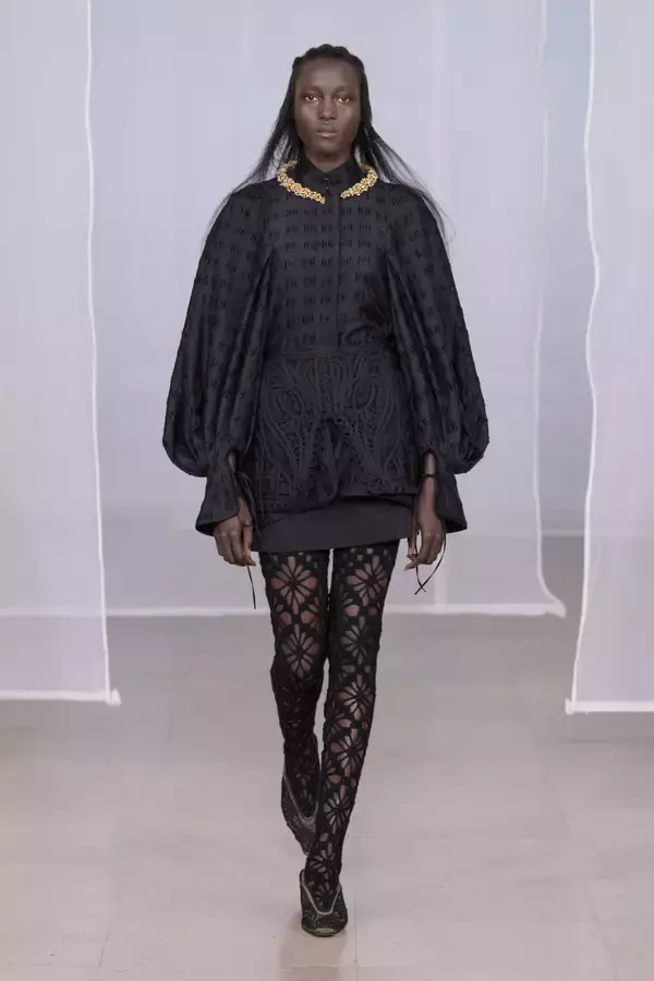 【ルック】Mame Kurogouchi 2020-21秋冬コレクション