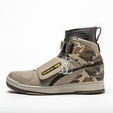 「リーボック×映画『エイリアン 2』、コラボスニーカー発売。海兵隊のユニフォームやドロップシップを再現」の画像2