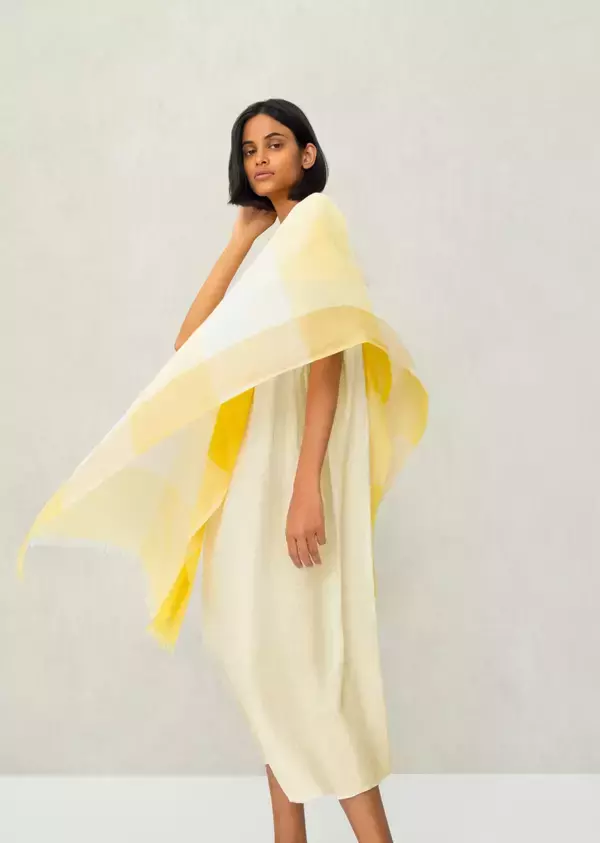 「ユニクロ×リナ・シン「クルタ・コレクション」発売、インド女性の日常着“クルタ”を新たなライフウエアに」の画像