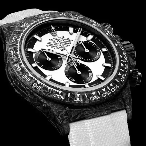 「カスタム時計メーカー「DIW」から、ROLEX DAYTONAをベースにしたカスタムモデル「CREAM」が発売」の画像