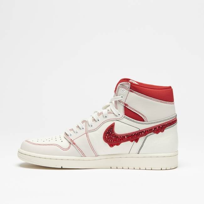 スチュリートから「AIR JORDAN1 RETRO HIGH OG SAIL/UNIVERSITY RED」をベースにしたカスタムモデルが発売