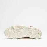 「スチュリートから「AIR JORDAN1 RETRO HIGH OG SAIL/UNIVERSITY RED」をベースにしたカスタムモデルが発売」の画像7