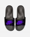 「NIKEのベナッシをベースにカスタマイズ。ビビットなソリッドカラーロゴの新色が登場」の画像4