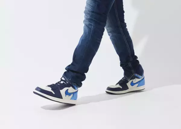 「スチュリートからジョーダン1をベースにしたカスタムモデルを発売」の画像