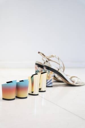 ヒールを付け替えられるTanya Heath Parisとパリコレで日本の美を発信するユミカツラがコラボ