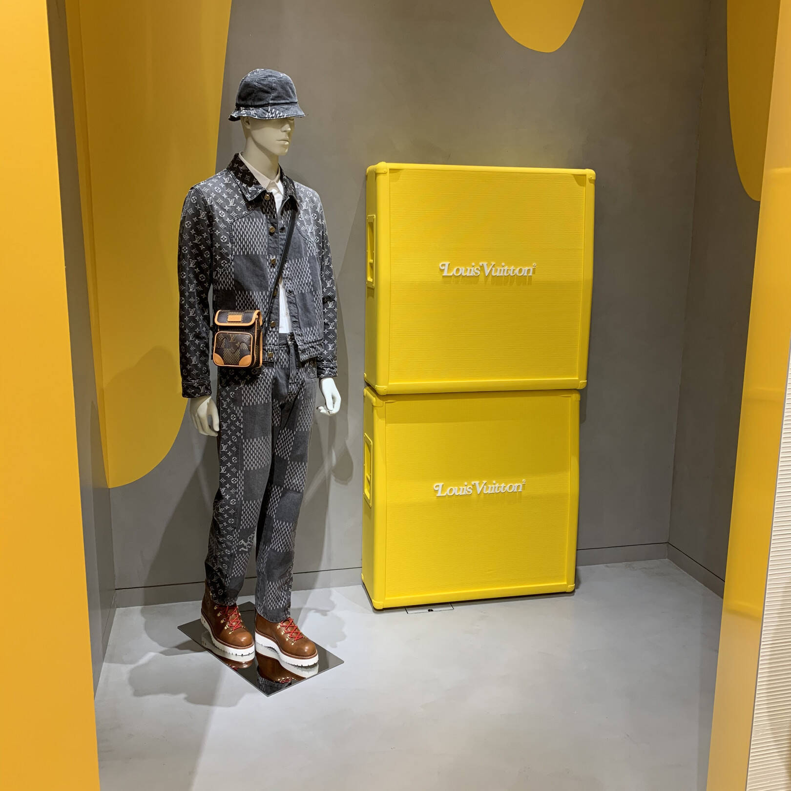 ルイ・ヴィトン、世界初のメンズ旗艦店を渋谷・MIYASHITA PARKにオープン! NIGO®コラボのLV²コレクションも必見 (2020年