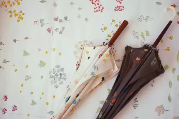 雨の日でも晴れの日でもワクワクする傘がいっぱい! 銀座 蔦屋書店で「イイダ傘店 夏の傘展」を開催