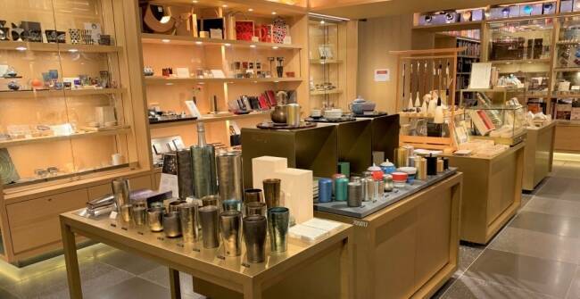 雨の日でも晴れの日でもワクワクする傘がいっぱい! 銀座 蔦屋書店で「イイダ傘店 夏の傘展」を開催