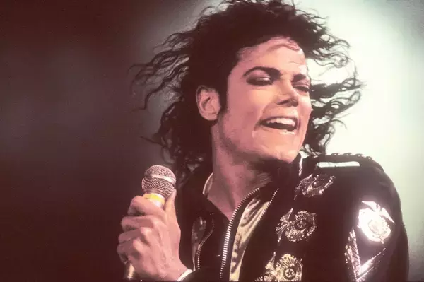 「貴重なパフォーマンス写真を一挙展示。FUJIFILM SQUARE企画展「MJ」～ステージ・オブ・マイケル・ジャクソン～開催」の画像