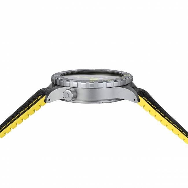 ドイツ時計メーカーDAMASKO(ダマスコ）が高耐磁ダイバーウォッチ「ダイバー300M」のブラックイエローモデルを販売