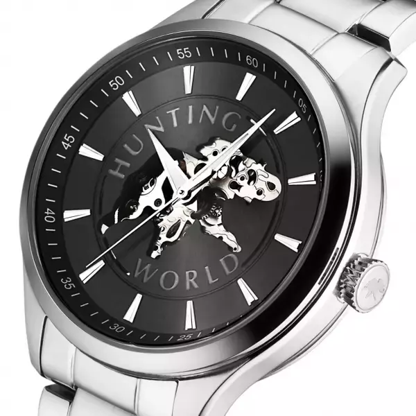 「エレファントのシンボルマーク、ハンティング・ワールドの腕時計に黒い文字盤の限定モデルが登場」の画像