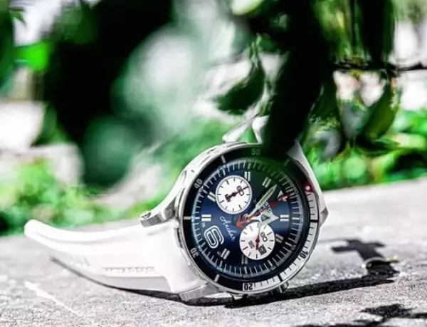 「ガシガシとワイルドに使える堅牢腕時計「VOSTOK EUROPE」からステンレススチールを使った新型が登場」の画像