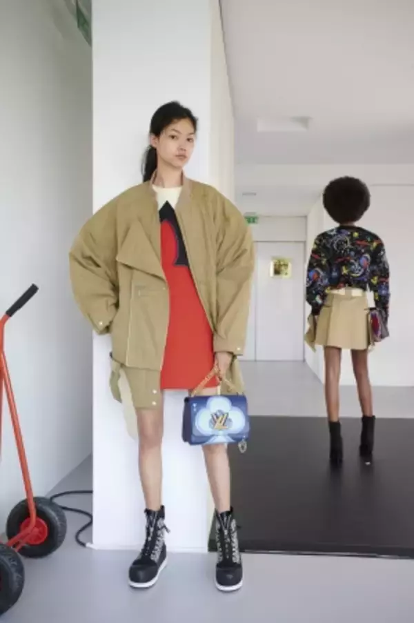 「ルイ・ヴィトンがウィメンズ 2021 クルーズ・コレクションを発表」の画像