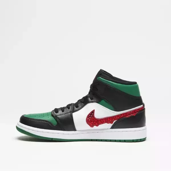 「スチュリートからAJ1 MIDの「GREEN TOE」をベースにしたカスタムモデルが発売」の画像