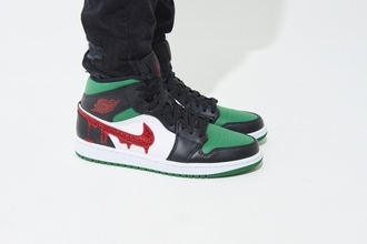 スチュリートからAJ1 MIDの「GREEN TOE」をベースにしたカスタムモデルが発売