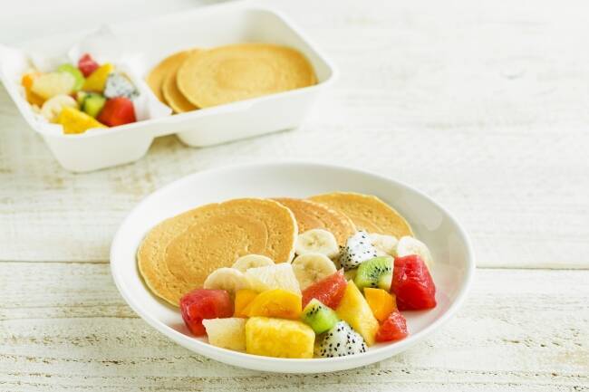 Eggs ’n Thingsからトロピカルで南国気分が味わえるメニューが登場