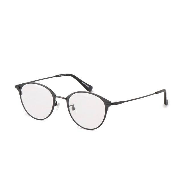 Y'sから初のアイウェアコレクションが登場! 機能的で質の高いプレタポルテを提案