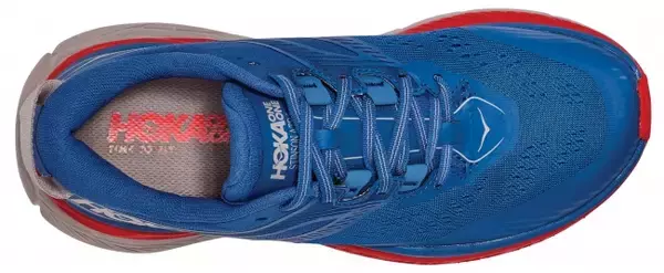 「HOKA ONE ONE より極厚のクッションを搭載した全路面対応ランニングシューズが新登場」の画像