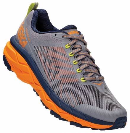 HOKA ONE ONE より極厚のクッションを搭載した全路面対応ランニングシューズが新登場