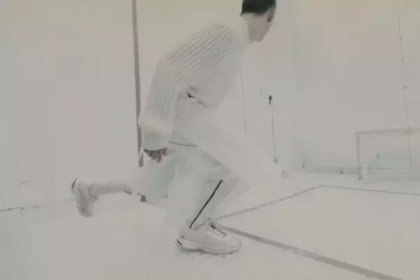 「adidas Originals by OAMC、2020年春夏の第二弾として新たな2種類のフットウエアを発表」の画像