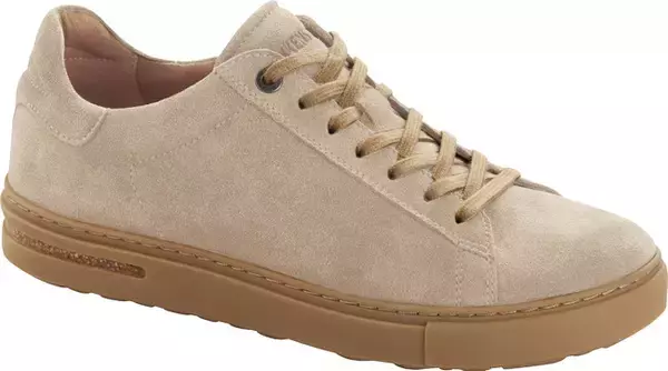 「ビルケンシュトックのすべては「フットベッド」に。新たなレザースニーカーはかかとから見えるコルクが特徴的」の画像