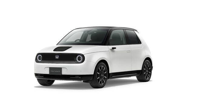 セイコー アストロンがHonda の新型電気自動車「Honda e」とコラボした限定モデルを発売