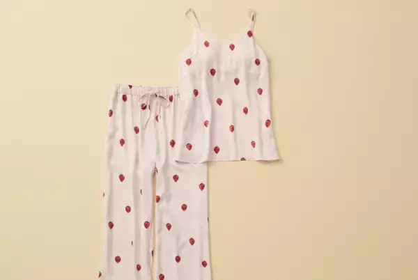 「「ジェラート ピケ」とデリカテッセン「パリヤ」が初コラボ! ショートケーキがテーマのルームウエアや雑貨を発売」の画像