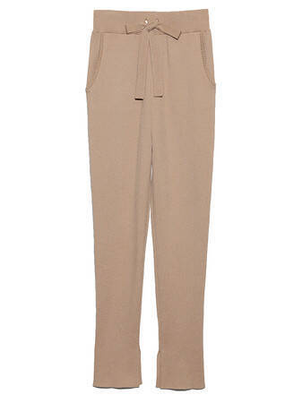 FASHION×BEAUTYの初コラボ! emmiがto/oneのペタルアイシャドウをイメージして染め上げたヨガウェアを発売