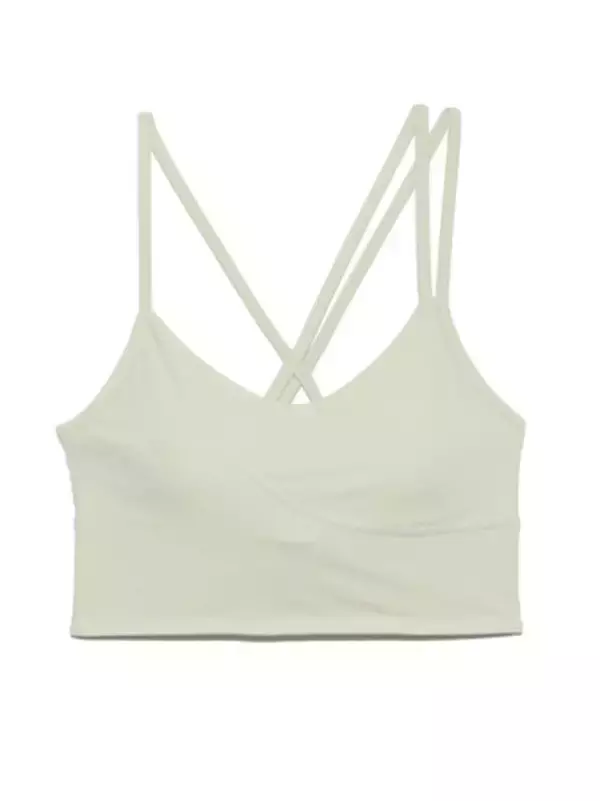 「FASHION×BEAUTYの初コラボ! emmiがto/oneのペタルアイシャドウをイメージして染め上げたヨガウェアを発売」の画像