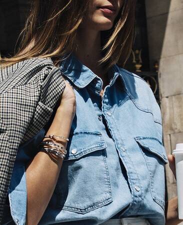 遊びを入れたファッションコード。ショーメが2020年秋冬ジュエリーコーディネートに素材ミックスを提案