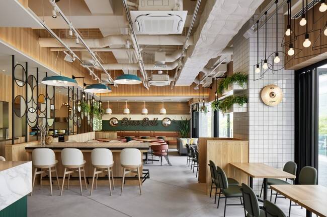 横浜みなとみらいのThe Blue Bellで秋の味覚、きのこや栗を味わう季節限定メニューが登場