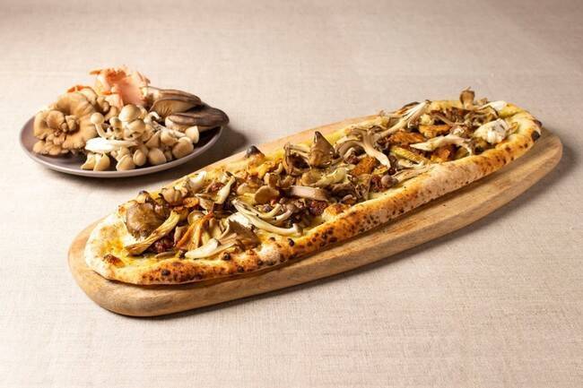 横浜みなとみらいのThe Blue Bellで秋の味覚、きのこや栗を味わう季節限定メニューが登場