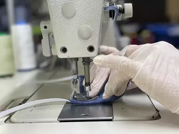 「岡山の老舗デニムファクトリーが本気で作ったジーニストのためのヒッコリーデニム素材のマスクが登場」の画像