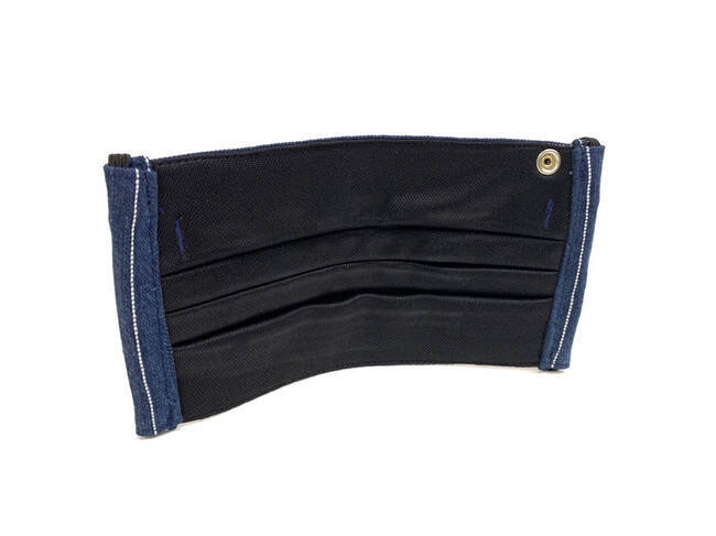 岡山の老舗デニムファクトリーが本気で作ったジーニストのためのヒッコリーデニム素材のマスクが登場