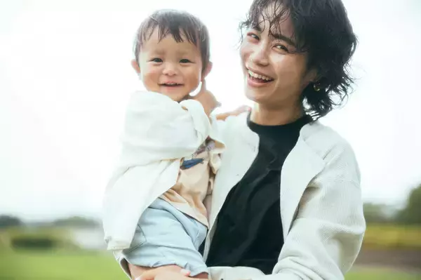 「モデル・忍舞さんの「Spotify Kids」で楽しむ親子時間。キッズ向けプレイリストで、もっとハッピーに」の画像