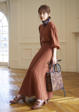 女優・モデル 高橋 愛が自ら出演! VisdesuAidesuがコラボアイテムをライブコマースで先行発売