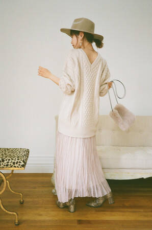 女優・モデル 高橋 愛が自ら出演! VisdesuAidesuがコラボアイテムをライブコマースで先行発売